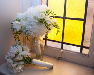 Illustration for article titled On Wedding Budgets (or How I Threw a $6K Wedding in the Bay Area)